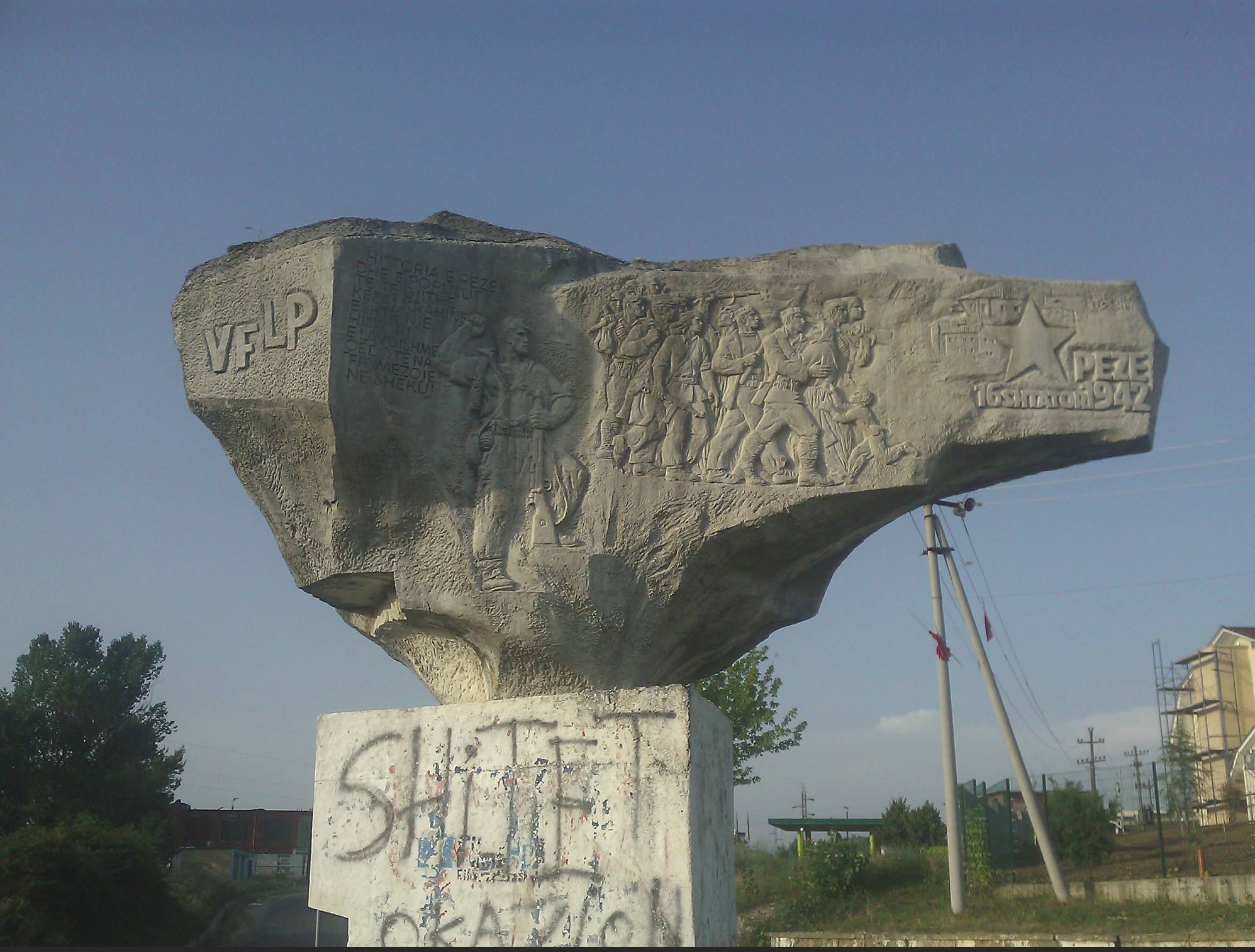 tirana4.jpg