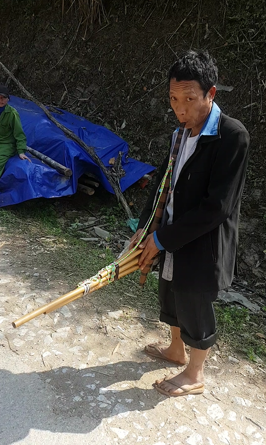 Instrument