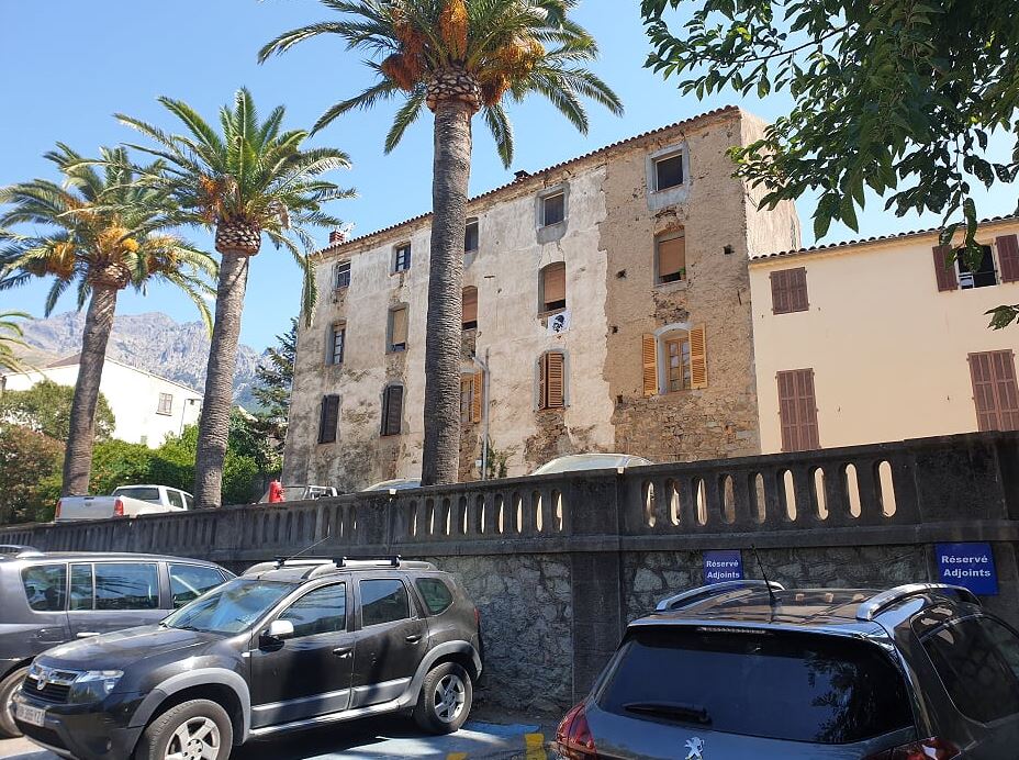 2b10e-calenzana1.jpg