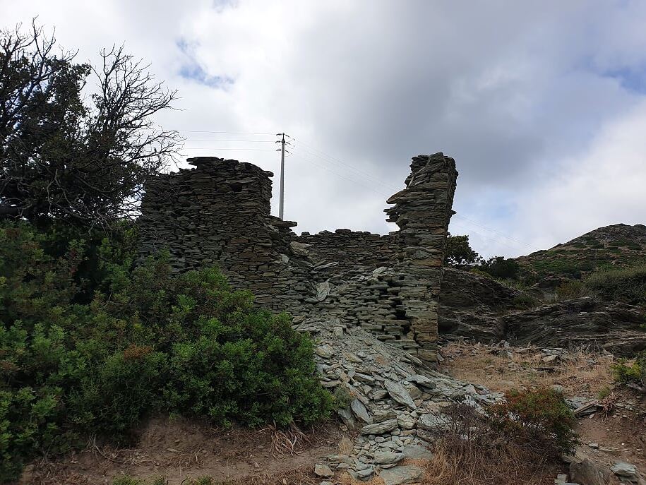 7b72c-ruin.jpg