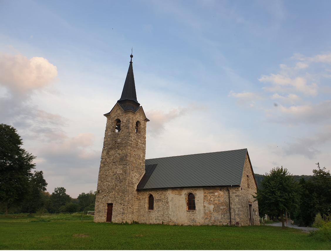 7bdbc-small-church.png