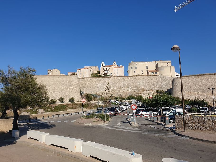 c40ac-calvi3.jpg