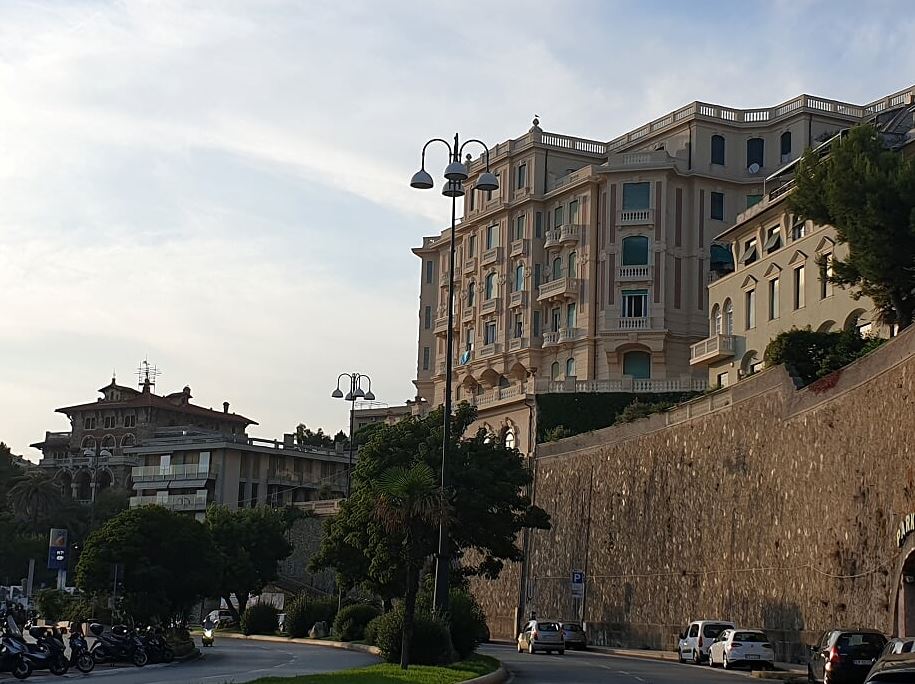 ccf45-outgenoa2.jpg