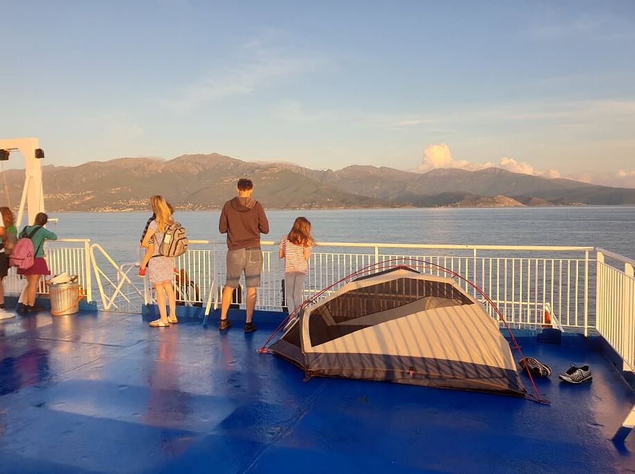 d4b8d-deck.jpg