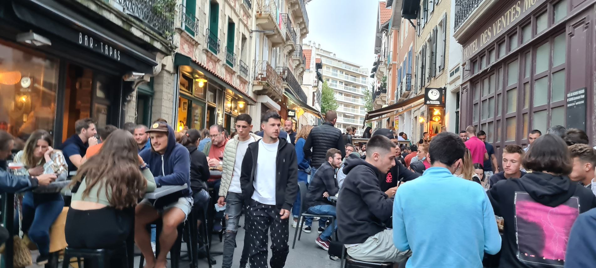 Restaurants occupying the streets