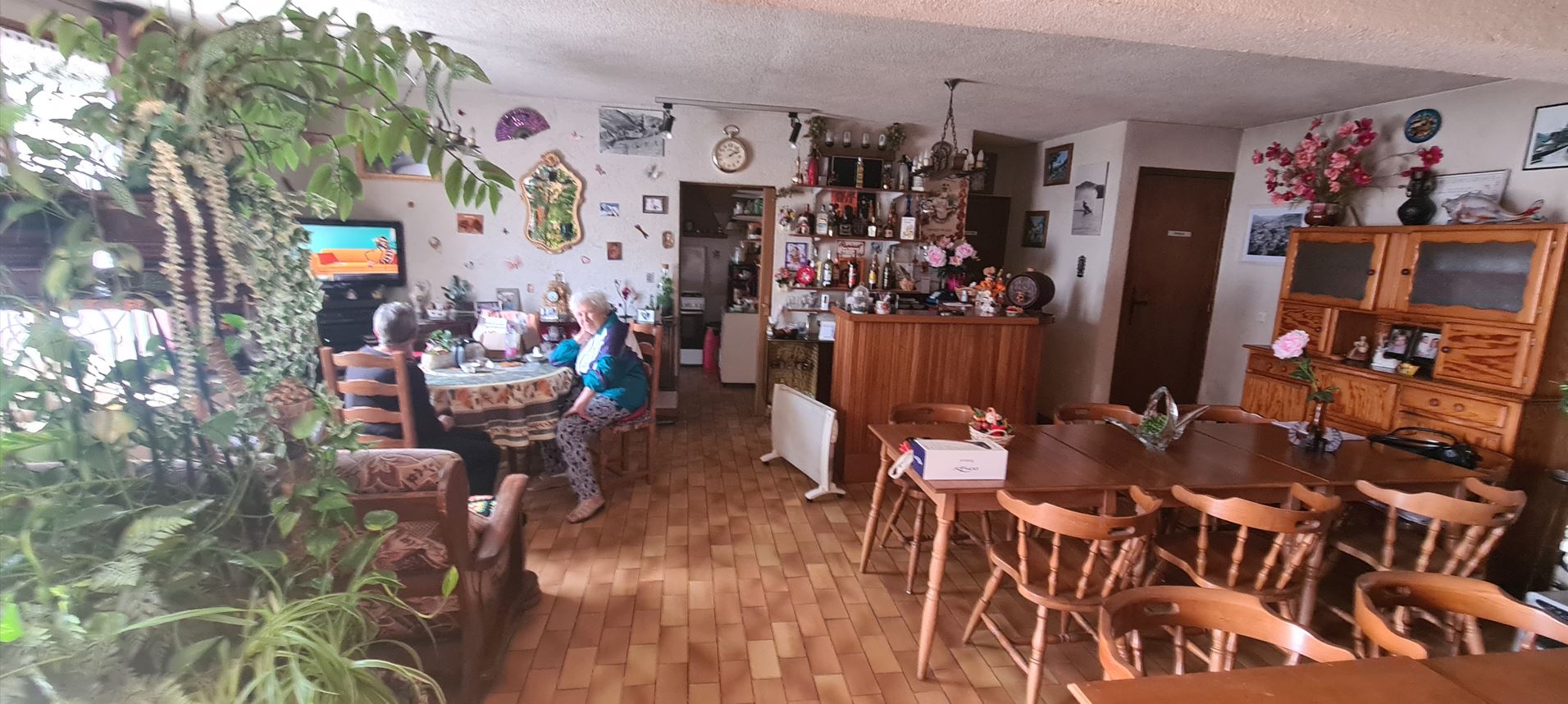 f1968-restuarant.jpg