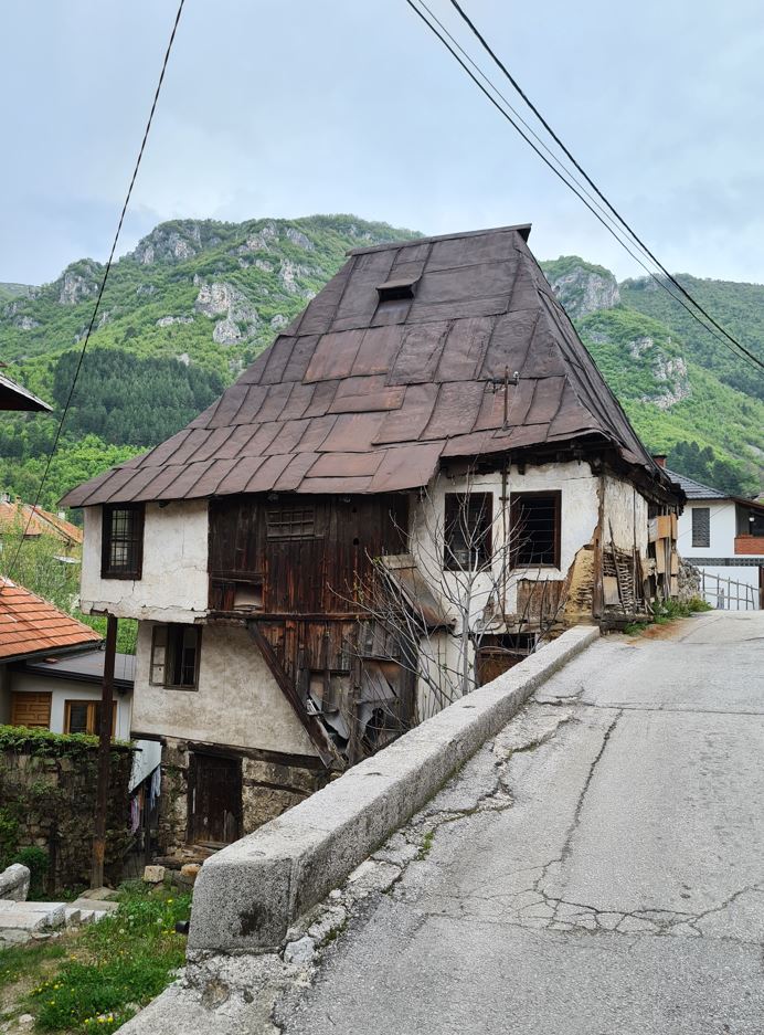 537af-travnik3.jpg