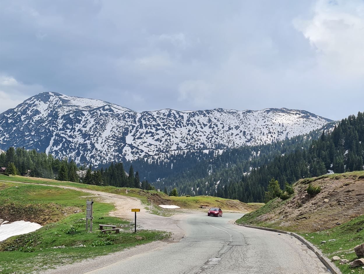 Between Montenegro and Kosovo