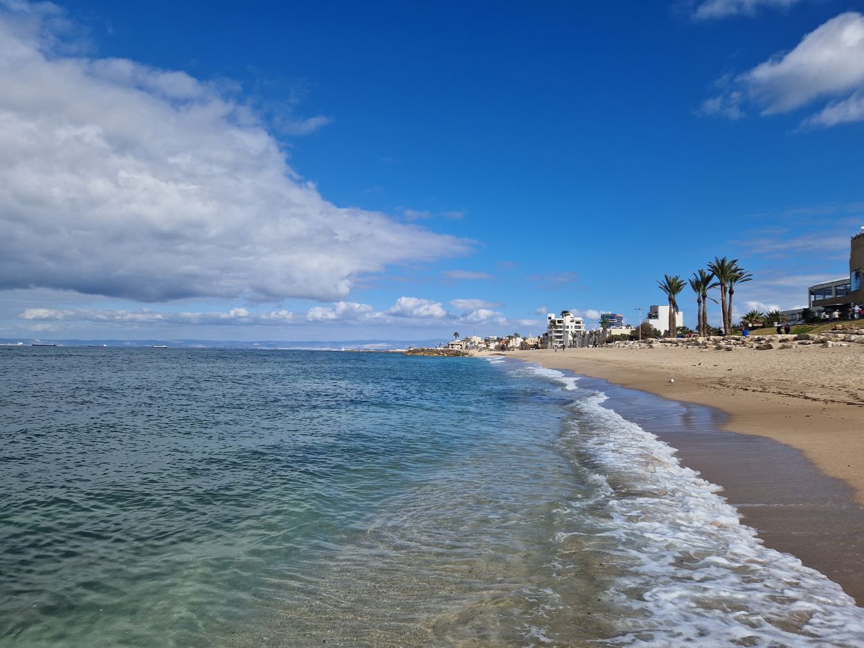 7105c-beach-haife.jpg