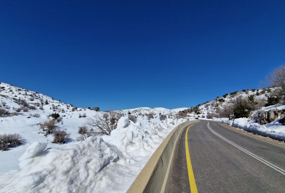 8ba00-snow-snow.jpg