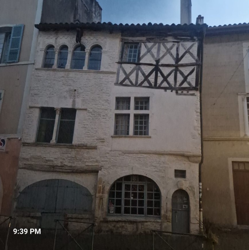 22d90-cluny4.jpg