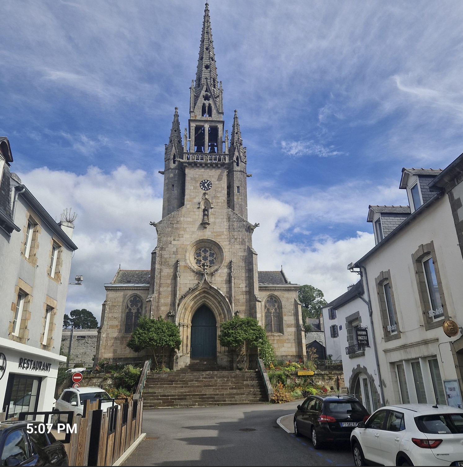 28673-chateaulin1.jpg