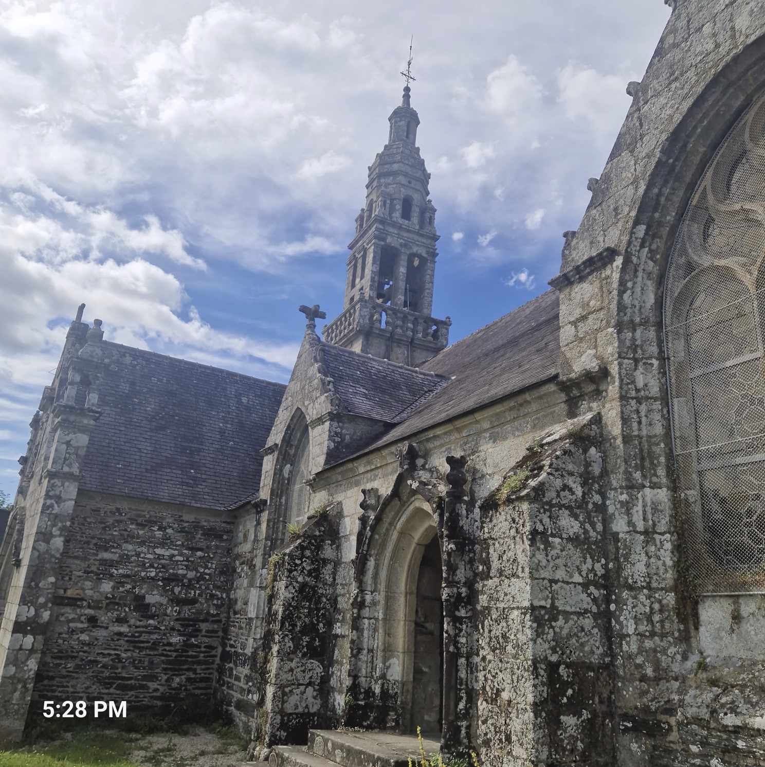 2c3d7-notre-dame.jpg