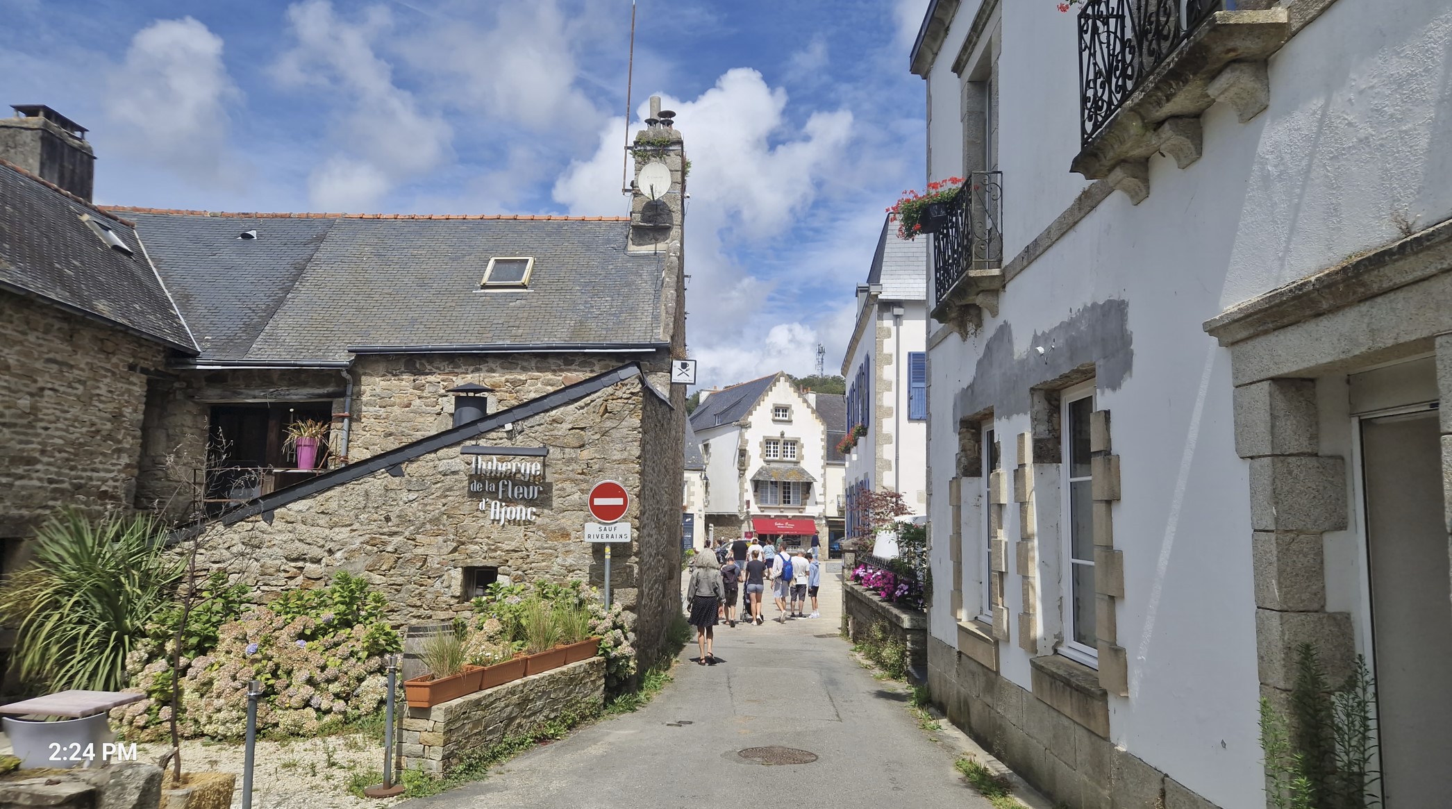 53ae6-pont-aven1.jpg