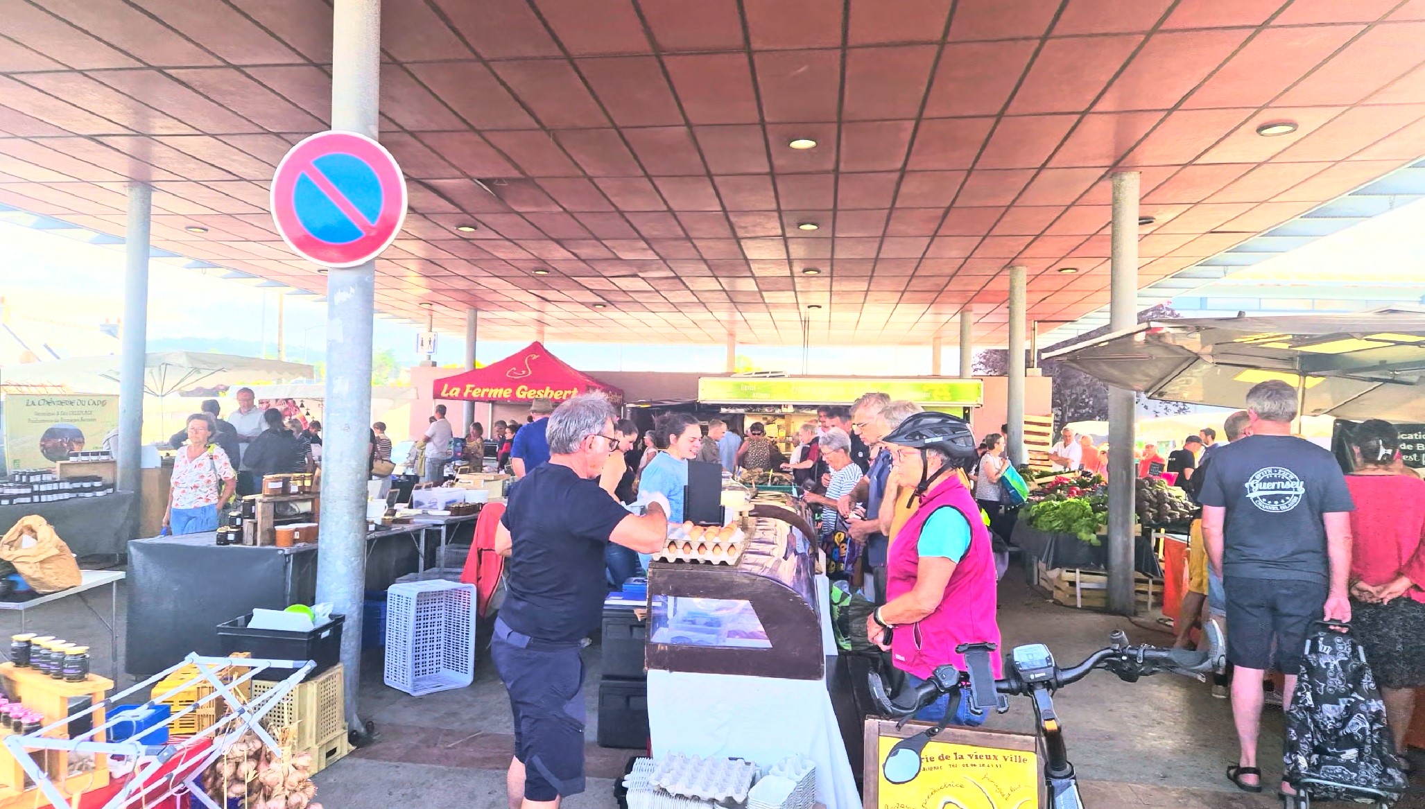 87dfa-saturday-market2.jpg