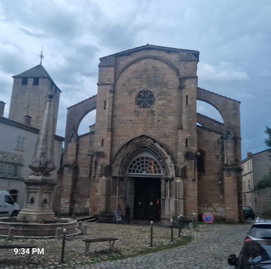 d62c8-cluny2.jpg