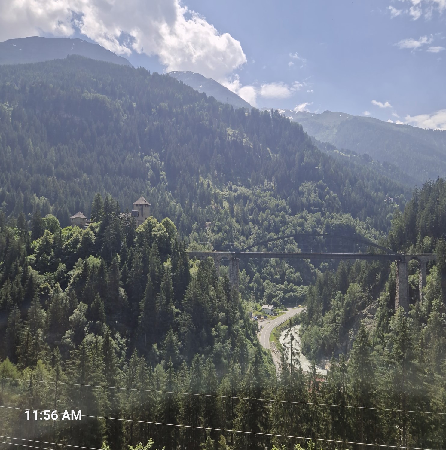 See the castle to the left of the bridge?