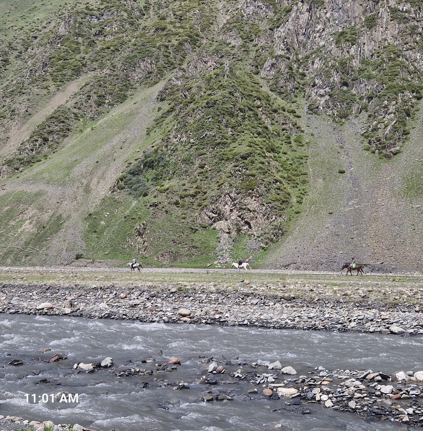 2b338-horse-riders.jpg
