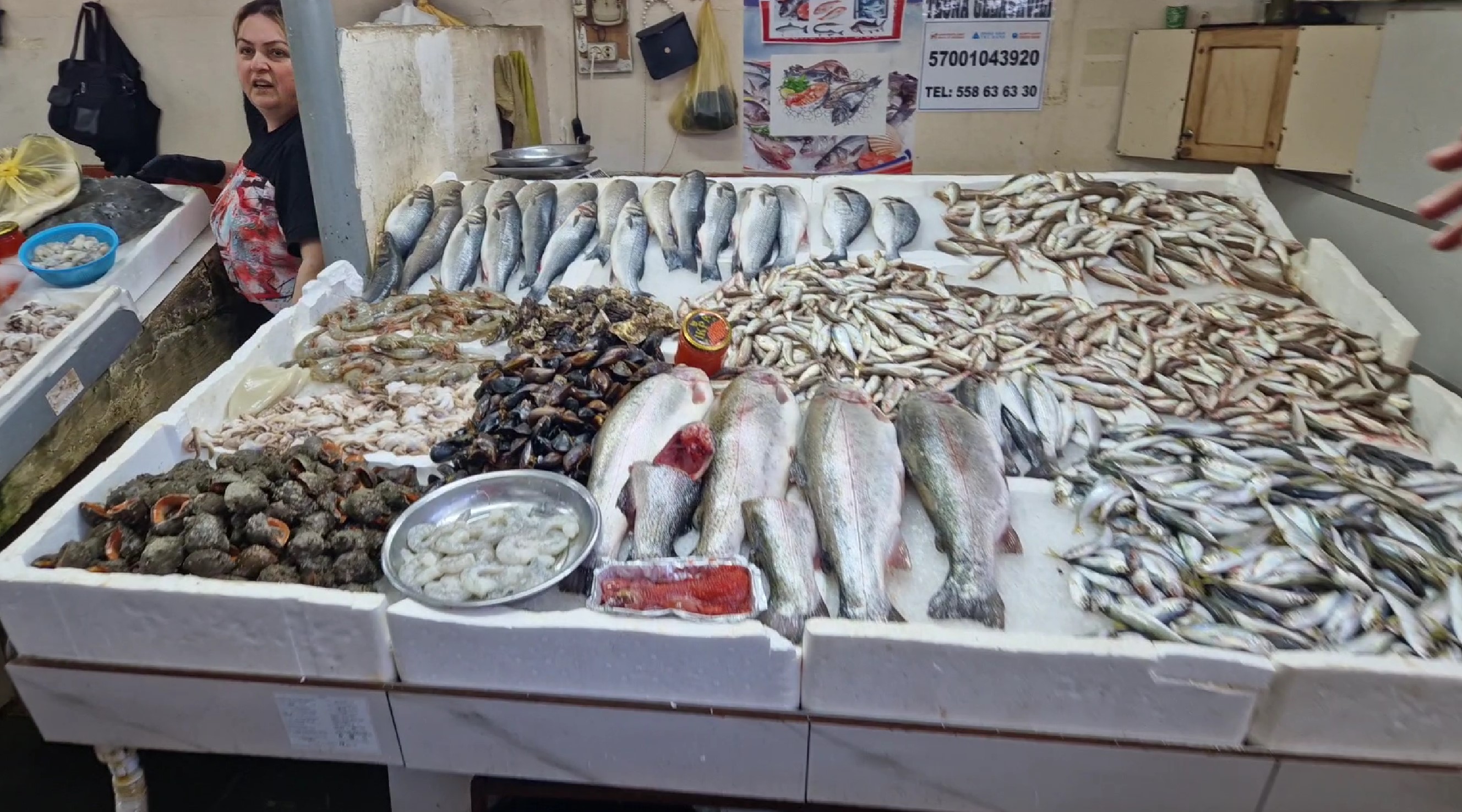 8a8e0-fish-market2.jpg