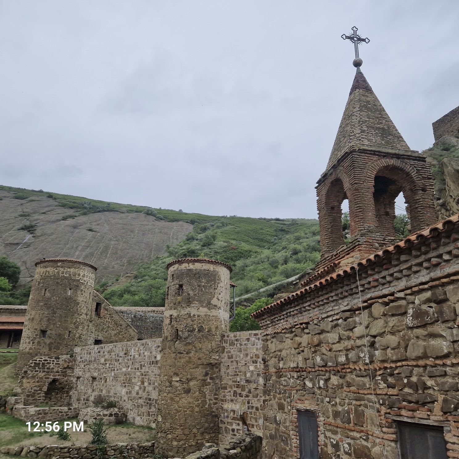 fe887-davif5.jpg