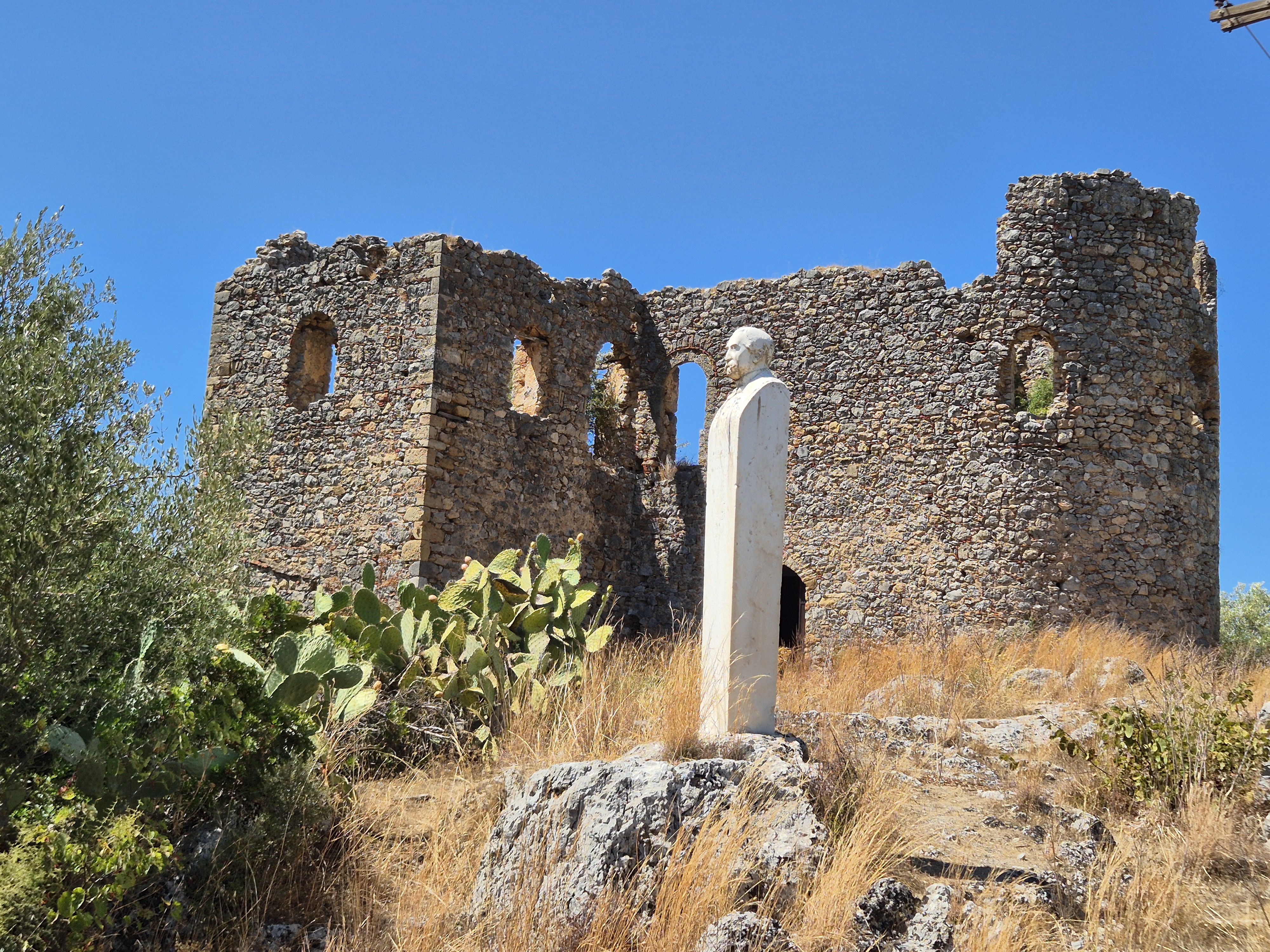 Ruins1