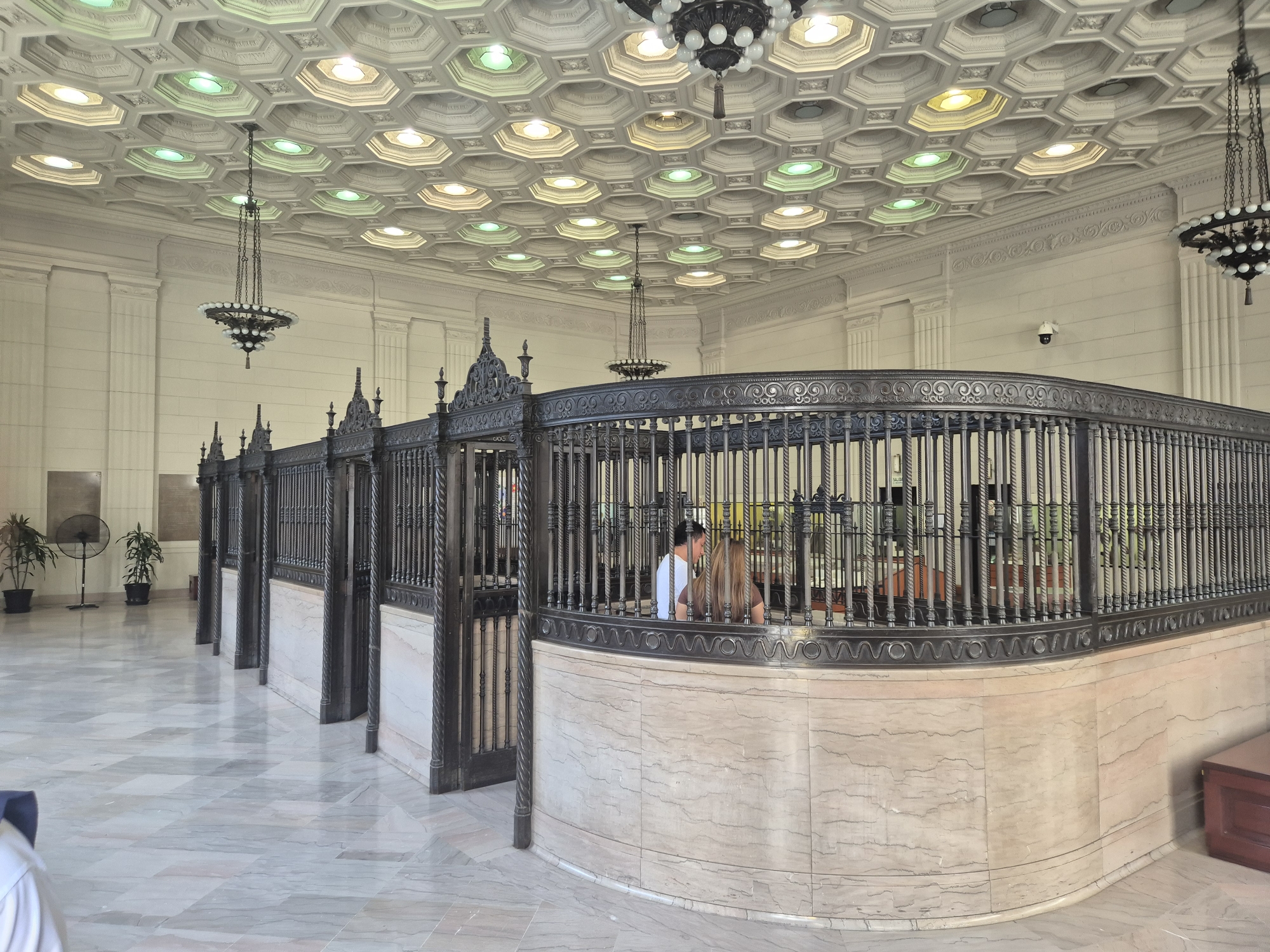 Bank1