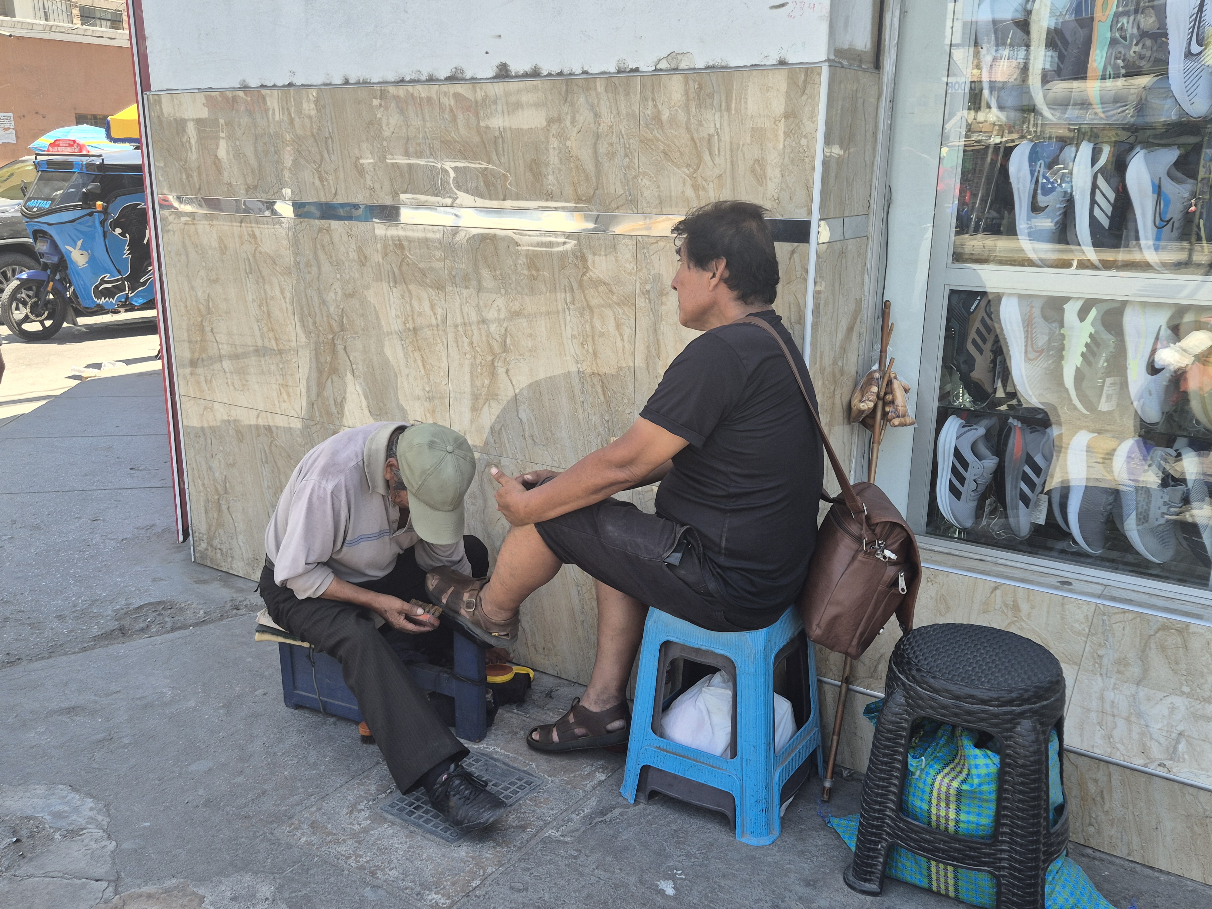 SHoeshine4